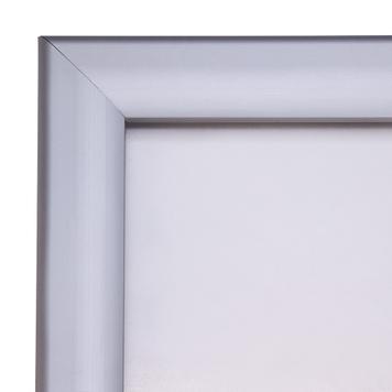 Wodoodporny potykacz„RT”, profil 35 mm, narożniki ścięte po skosie, anodowany na kolor srebrny