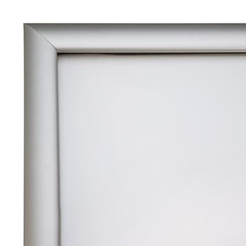 Wodoszczelny stojak plakatowy „Smart”, profil 25 mm, z narożnikami po skosie